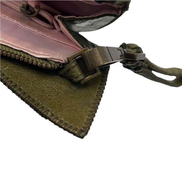 Cate Adair Dark Green Leather Zippered Wristlet BLEMISH - Picture 8 of 9